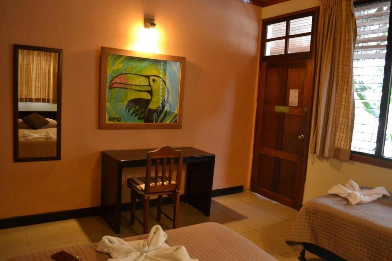 Hotel Jaguar Inn ตีกัล ภายนอก รูปภาพ