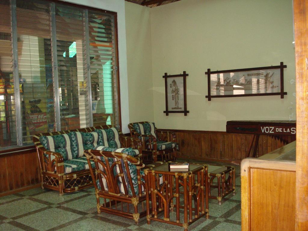 Hotel Jaguar Inn ตีกัล ภายนอก รูปภาพ