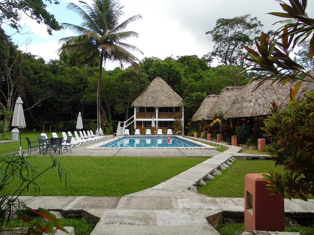 Hotel Jaguar Inn ตีกัล ภายนอก รูปภาพ