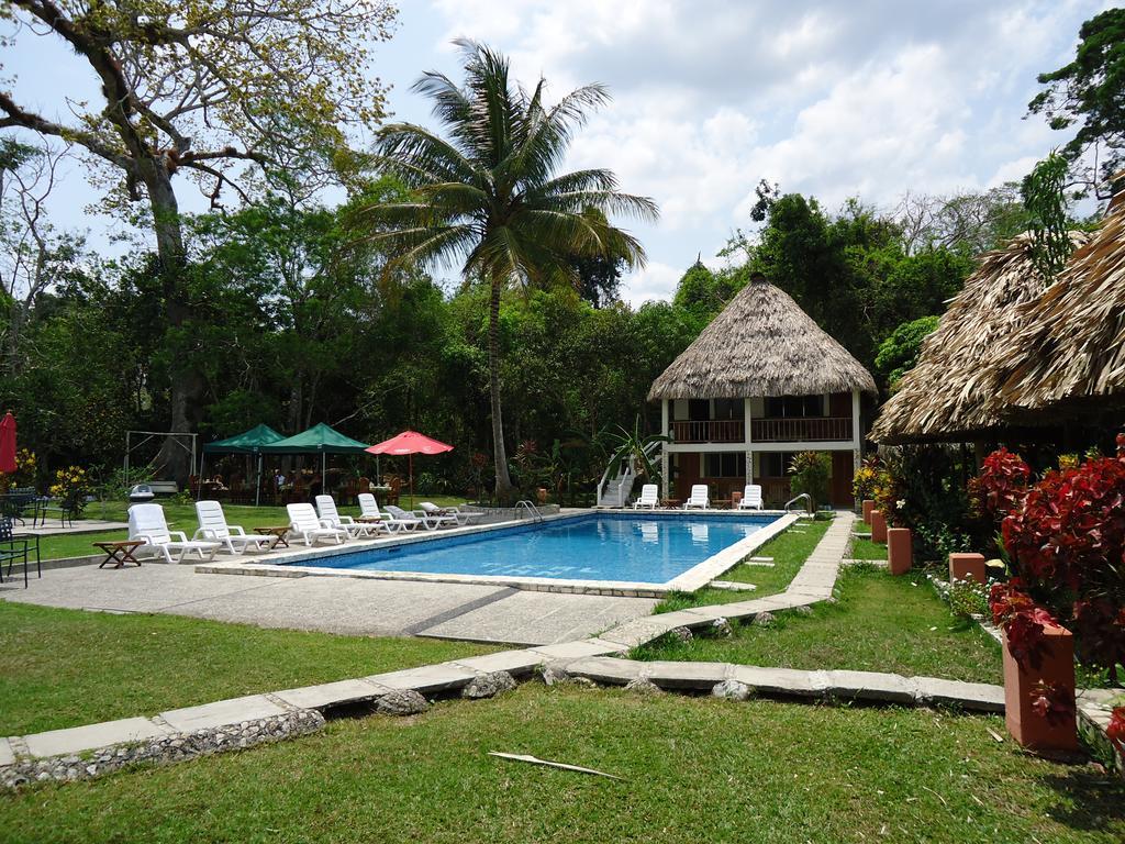 Hotel Jaguar Inn ตีกัล ภายนอก รูปภาพ