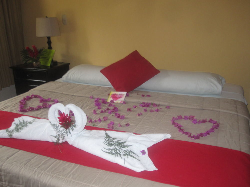 Hotel Jaguar Inn ตีกัล ภายนอก รูปภาพ